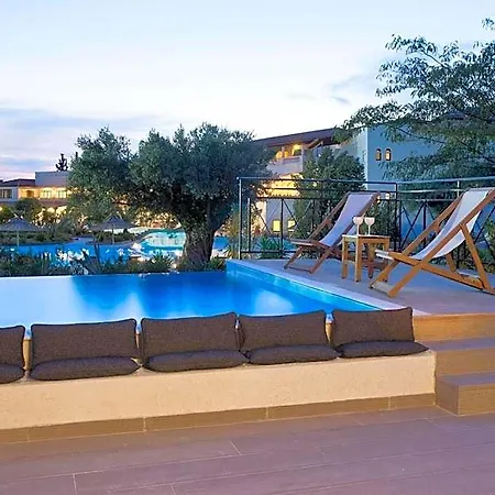 Village & Conference Center Hotel Erétria