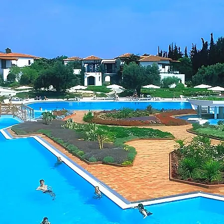 Village & Conference Center 4*